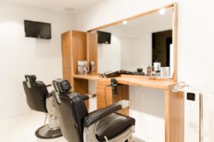 Salon coiffeur et barbier à Piolenc